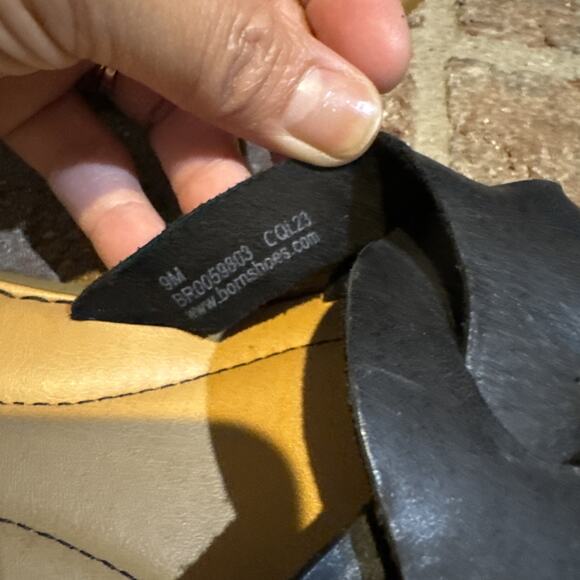 Born Kasia Slide Womens Size 9 Shoes Black Leather Slip On Casual Flat Sandals - Picture 8 of 15